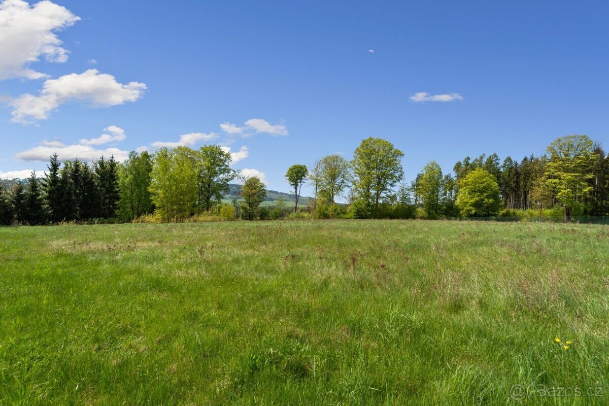 Stavební pozemek 6652 m² – Horní Nemojov