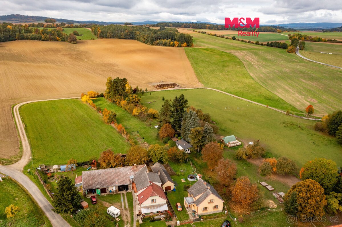 Prodej stavebního pozemku 4705 m², Mirovice