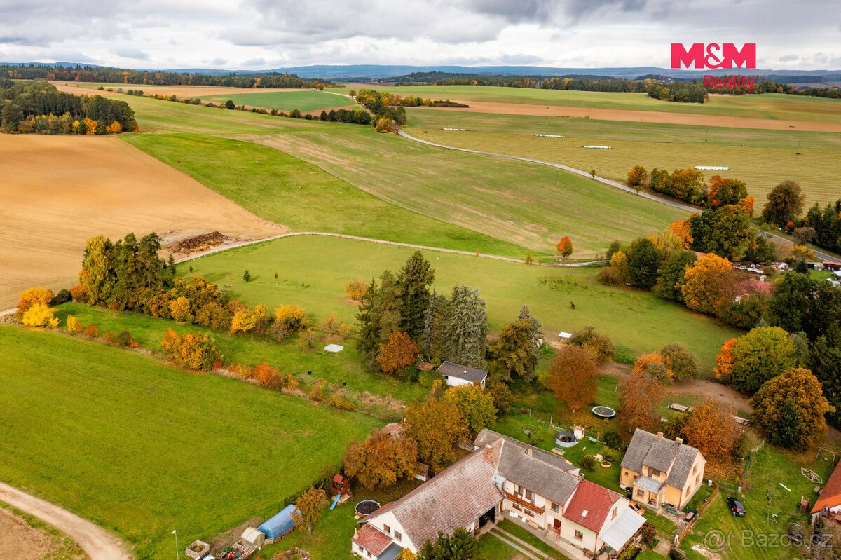 Prodej stavebního pozemku 4705 m², Mirovice