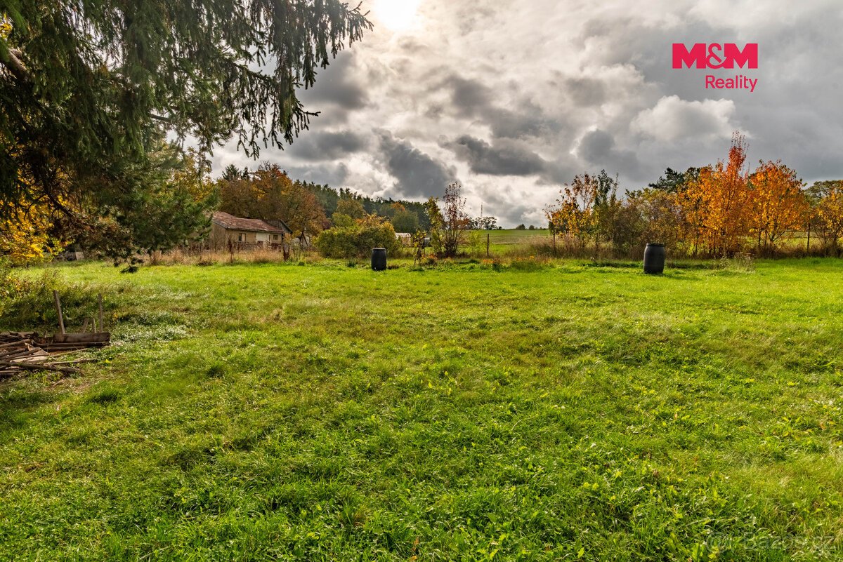 Prodej stavebního pozemku 4705 m², Mirovice