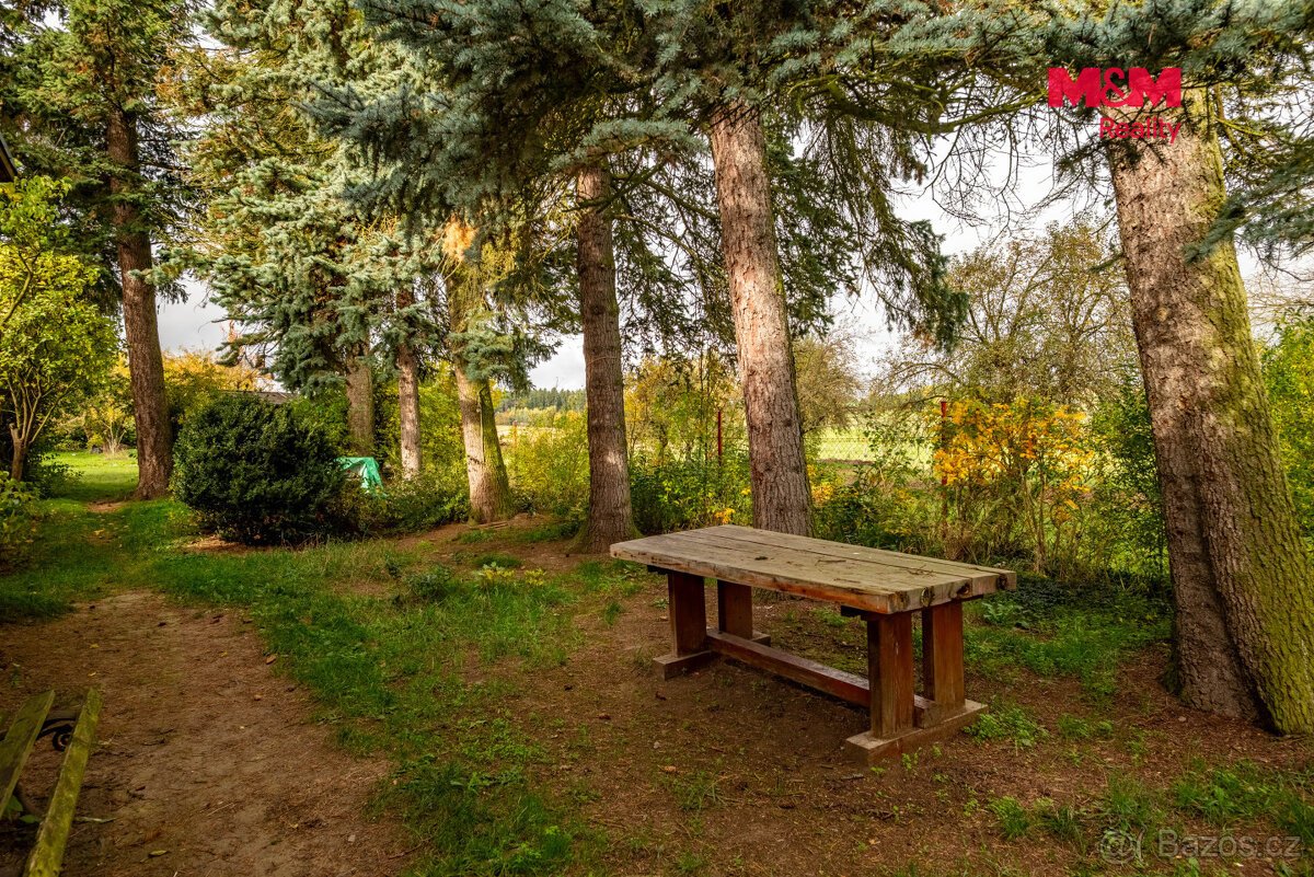 Prodej stavebního pozemku 4705 m², Mirovice