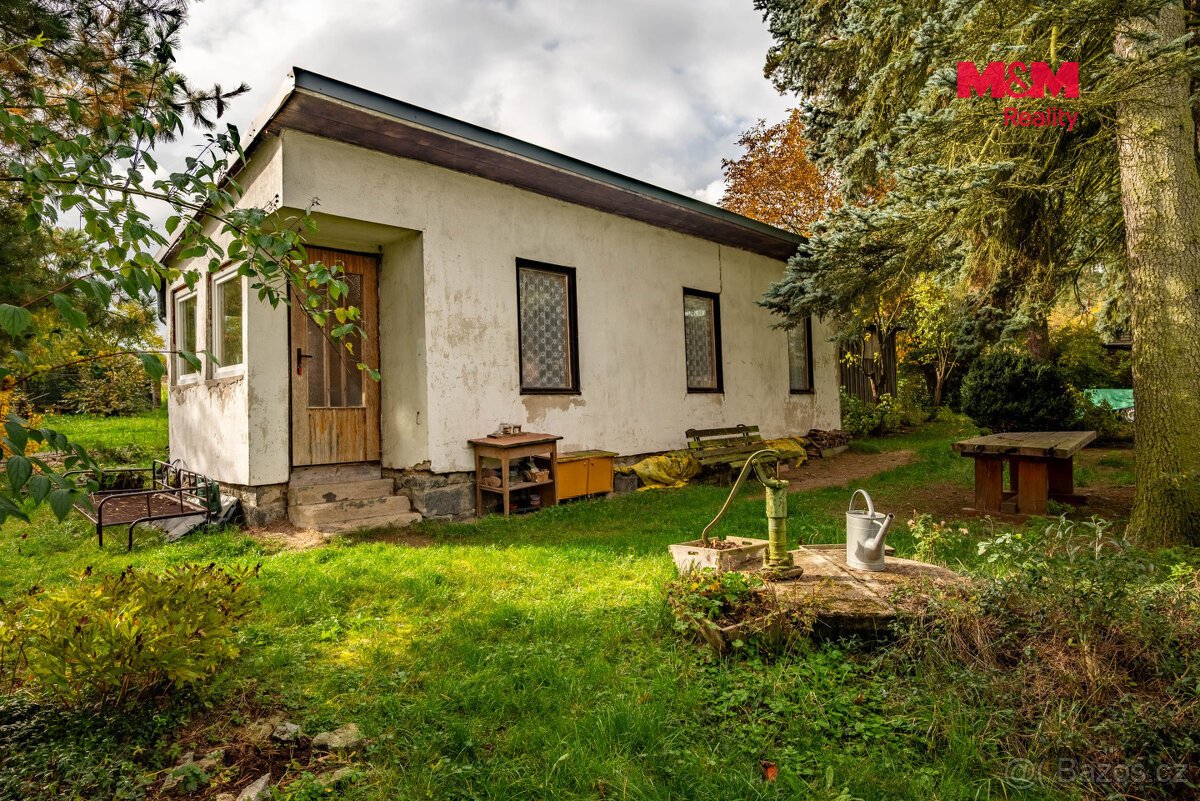 Prodej stavebního pozemku 4705 m², Mirovice