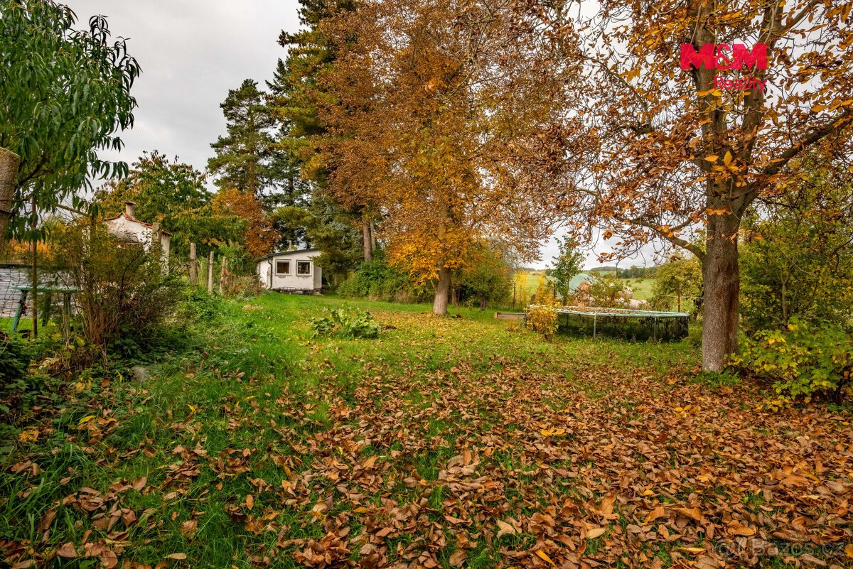 Prodej stavebního pozemku 4705 m², Mirovice