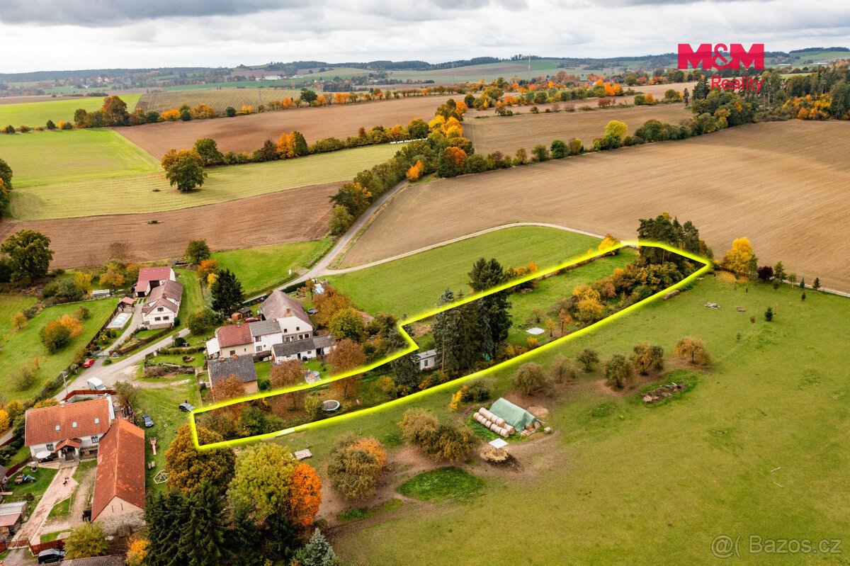 Prodej stavebního pozemku 4705 m², Mirovice