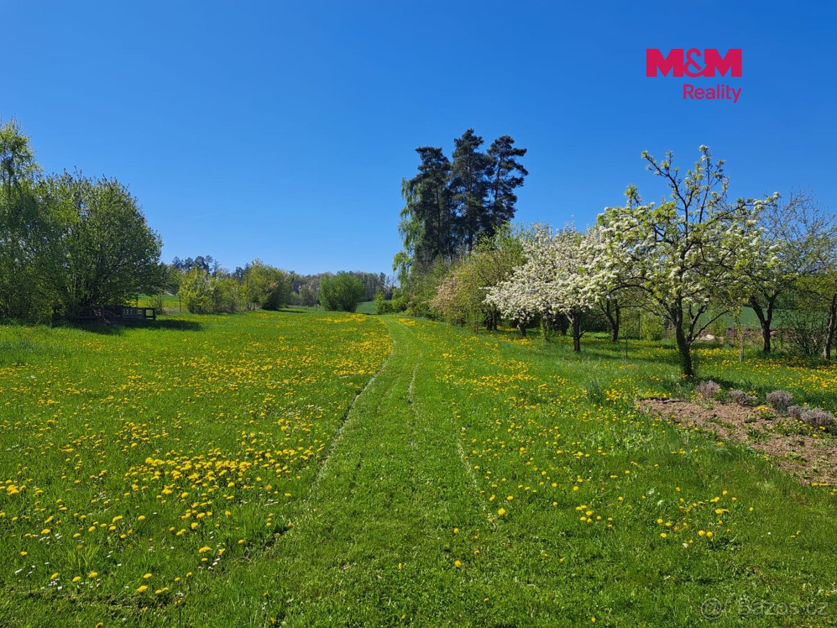 Prodej stavebního pozemku 4705 m², Mirovice