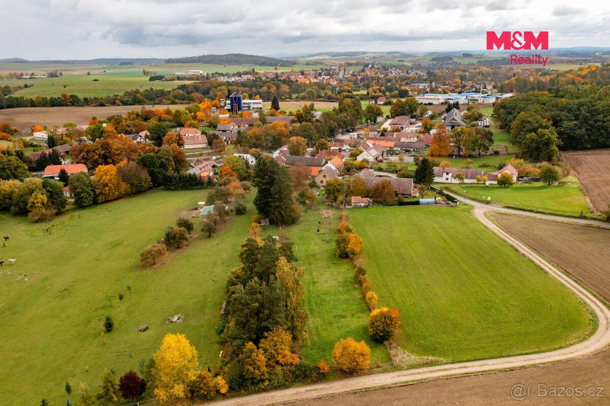 Prodej stavebního pozemku 4705 m², Mirovice