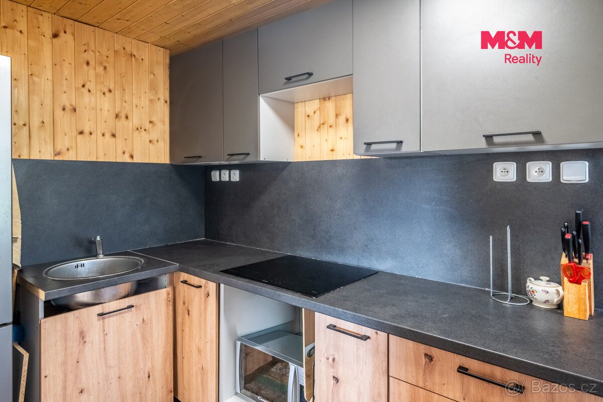 Prodej stavebního pozemku 4705 m², Mirovice