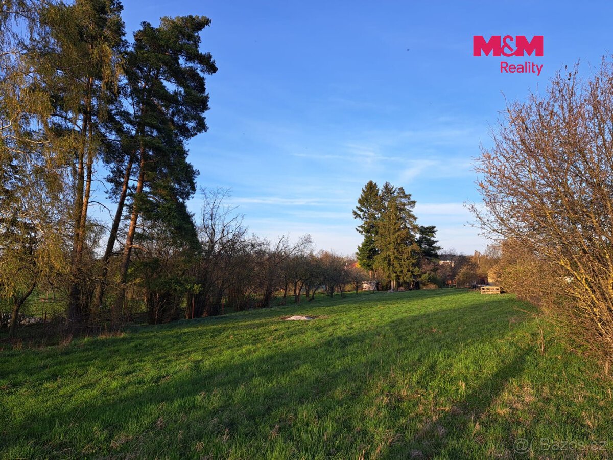 Prodej stavebního pozemku 4705 m², Mirovice