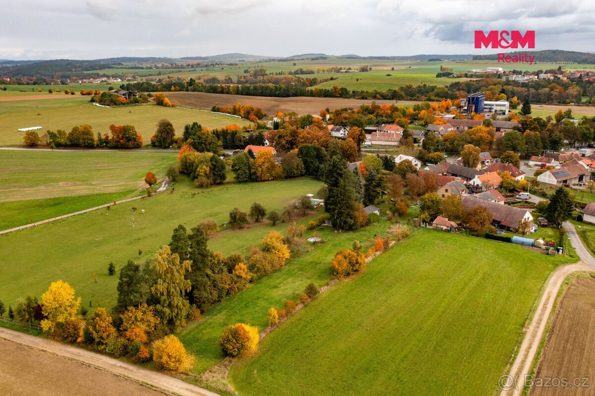 Prodej stavebního pozemku 4705 m², Mirovice