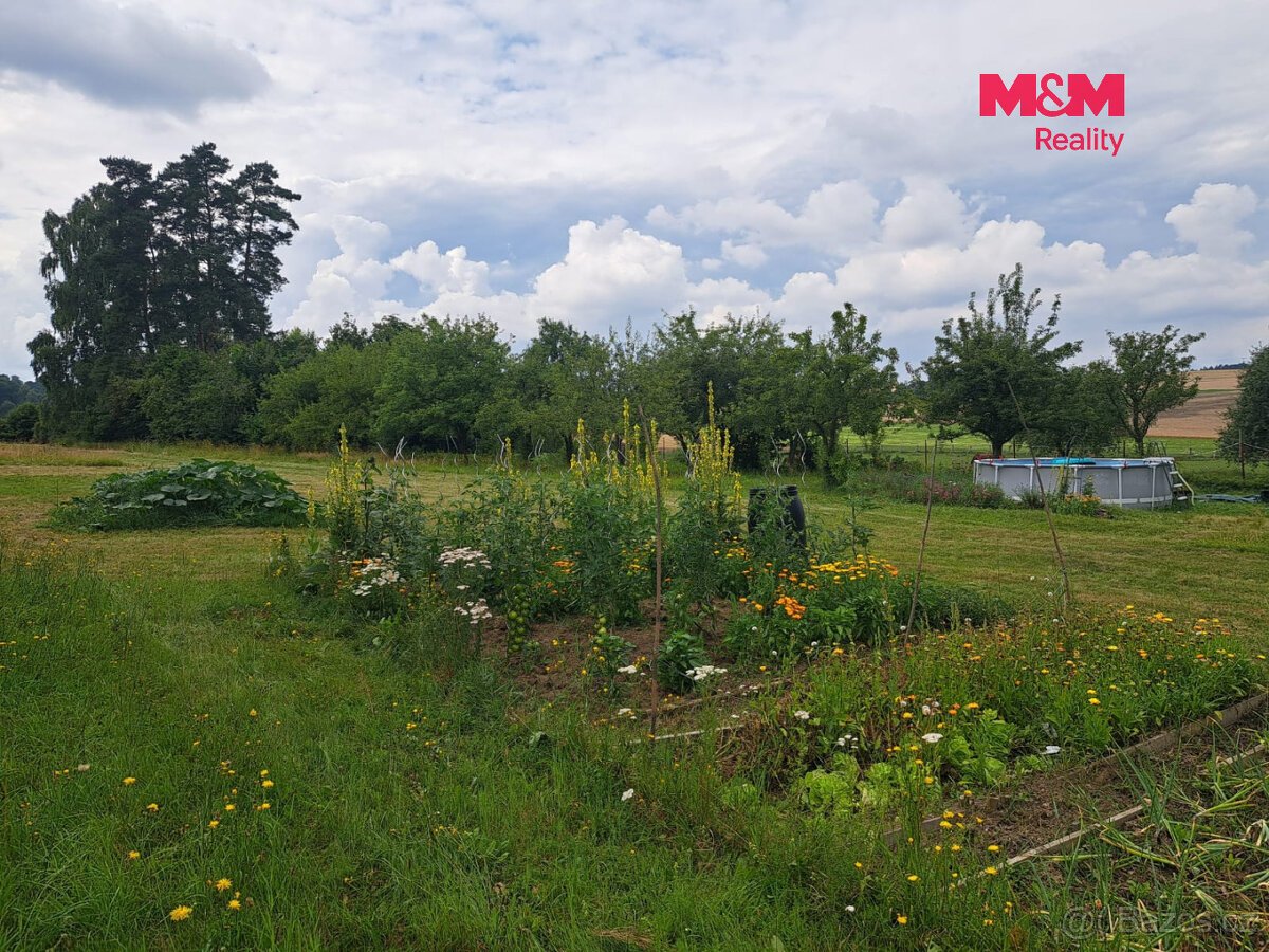 Prodej stavebního pozemku 4705 m², Mirovice