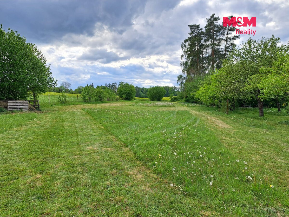Prodej stavebního pozemku 4705 m², Mirovice