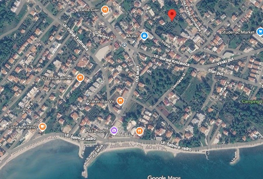 Exkluzivní stavební pozemek 2885 m2 v centru Vira - Chorvats