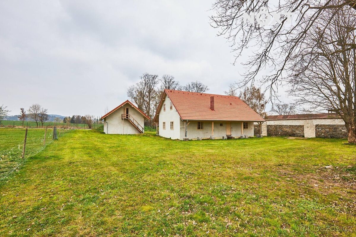 Prodej pozemek Bydlení, 8407㎡