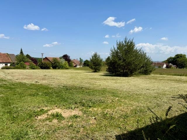 Stavební pozemek 1454 m2, Holičky - Morašice, okres Chrudim