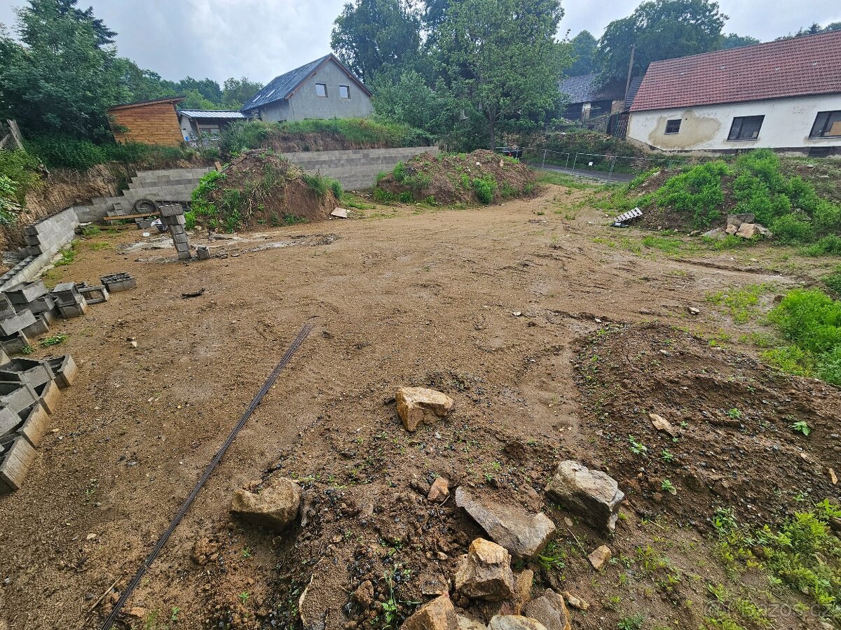 Prodej stavebního pozemku 789m² do smazání