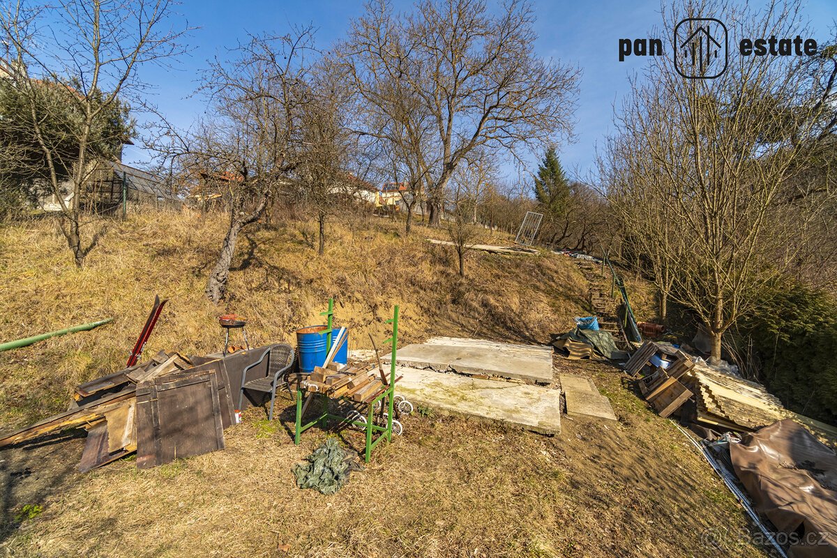 Prodej stavebního pozemku 585 m2, Zlín - Mladcová