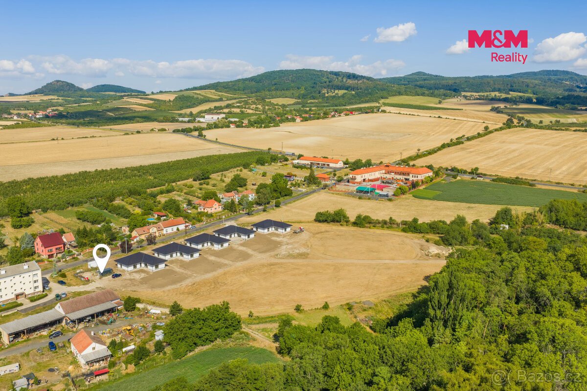 Prodej pozemku k bydlení, 1157 m², Třebívlice