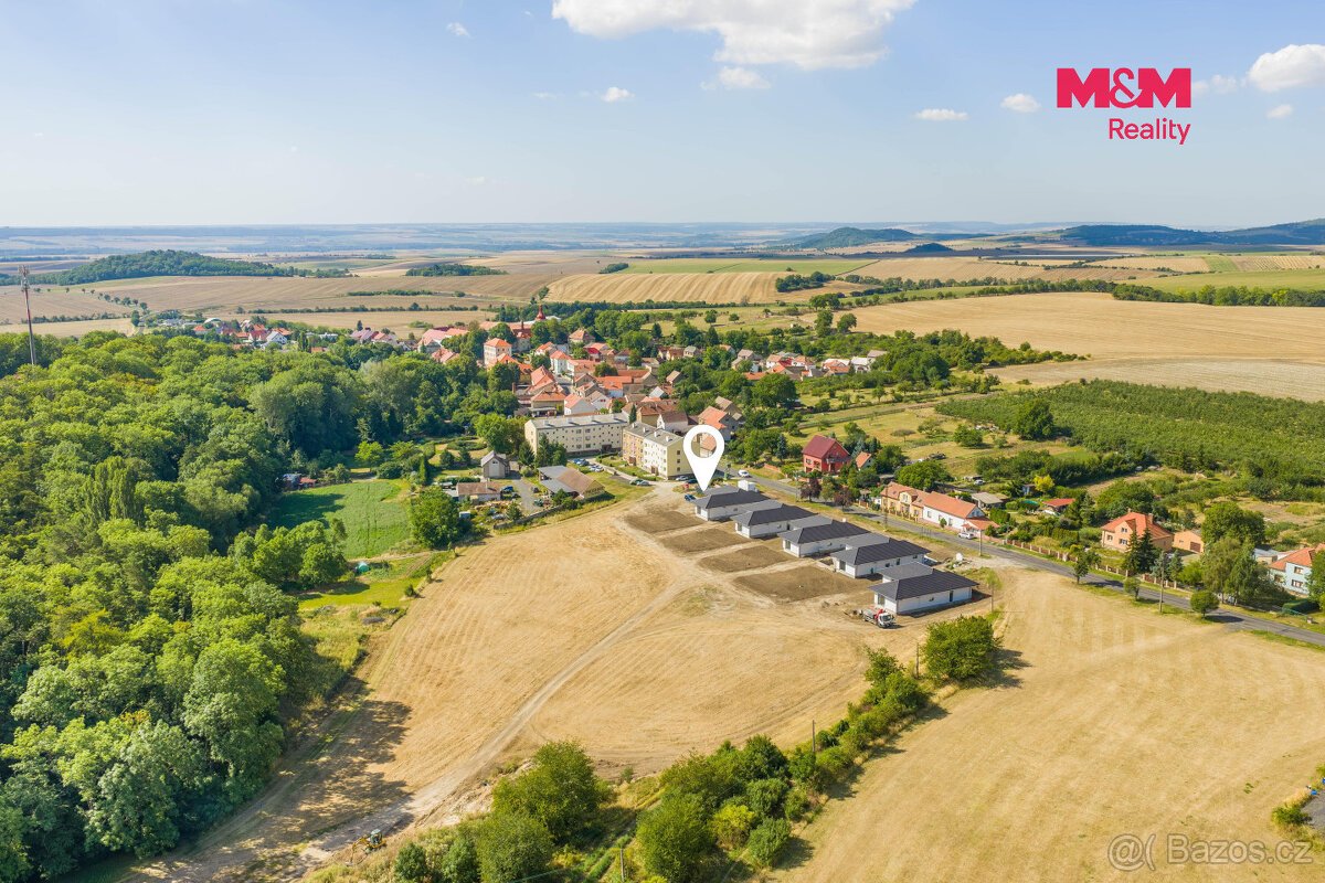 Prodej pozemku k bydlení, 1157 m², Třebívlice