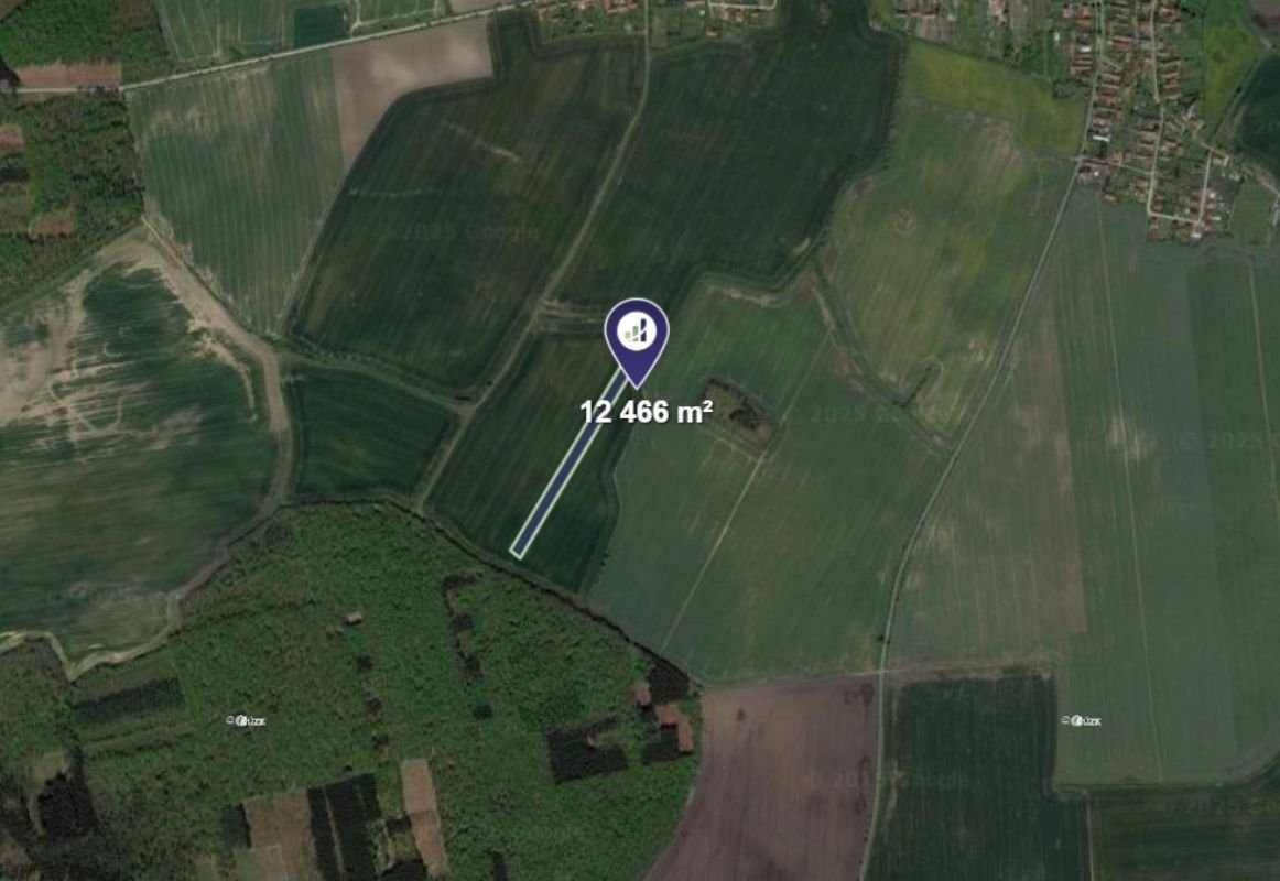 Prodej podílu 1/5 pole 2 493 m², Záhornice