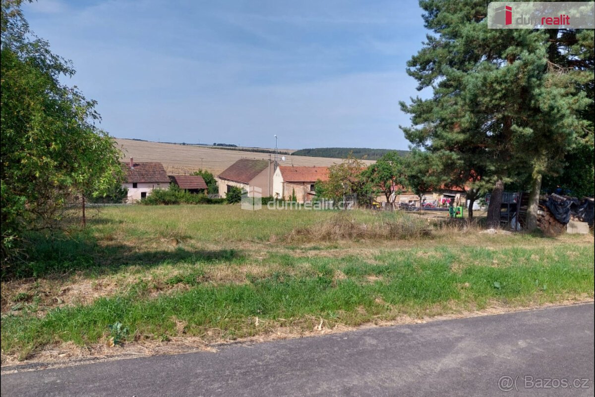 Prodej stavebního pozemku v Pocinovicích u Semněvic, okr. Do