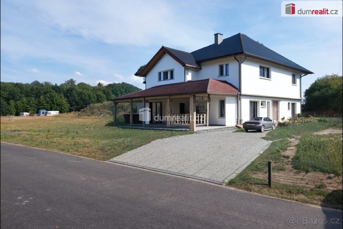 Prodej stavebního pozemku v Pocinovicích u Semněvic, okr. Do