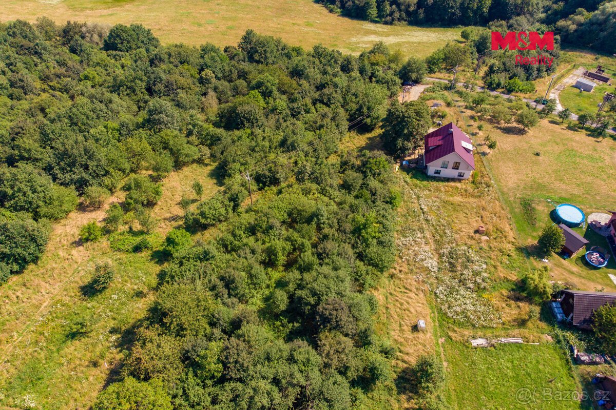 Prodej pozemku k bydlení, 1046 m², Lhota