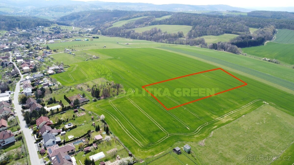 Prodej pozemku v k.ú. Hvozdná, okr. Zlín, CP 8890 m2