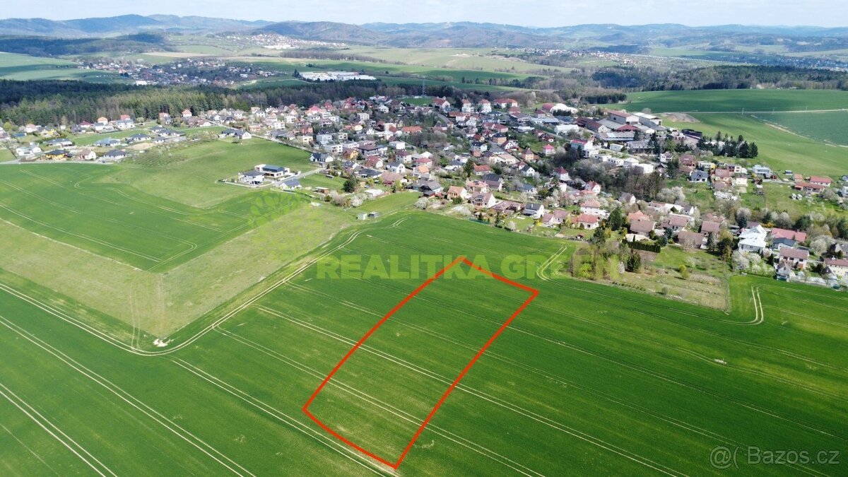 Prodej pozemku v k.ú. Hvozdná, okr. Zlín, CP 8890 m2