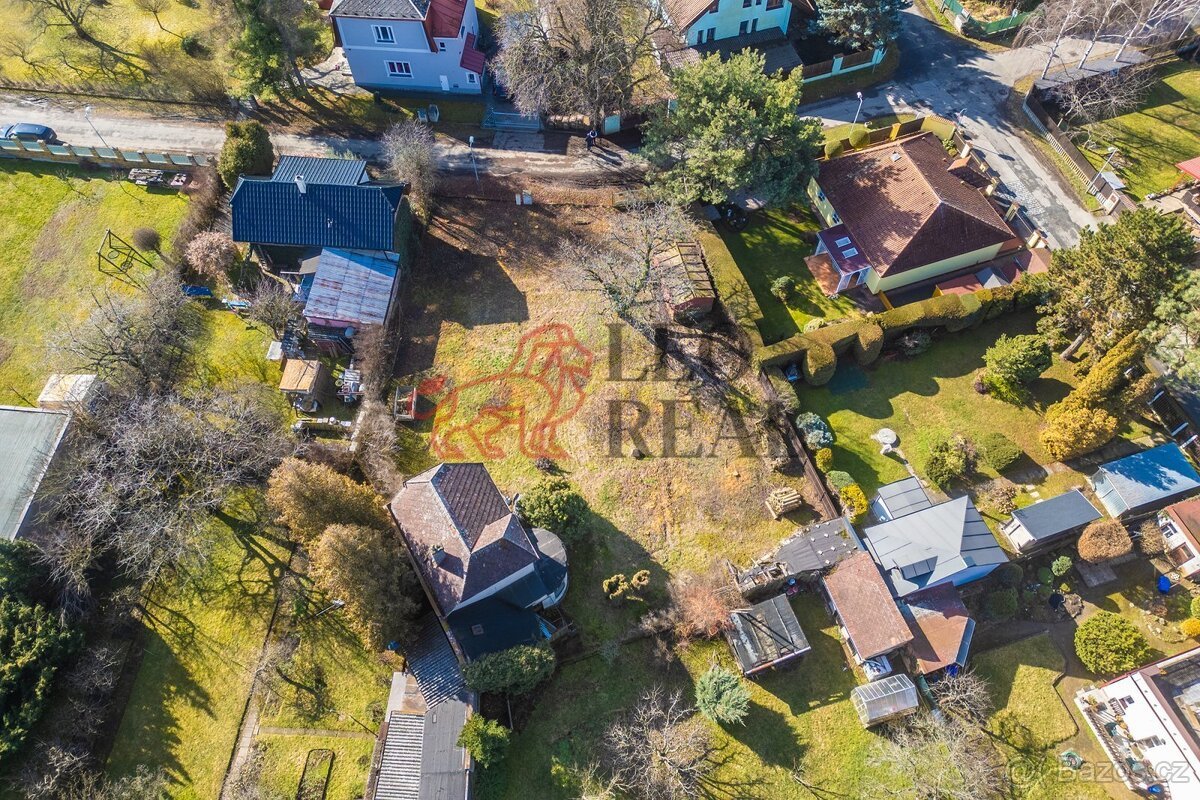 Prodej stavebního pozemku 932 m2