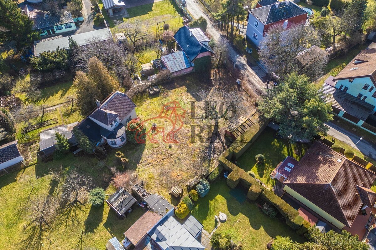 Prodej stavebního pozemku 932 m2