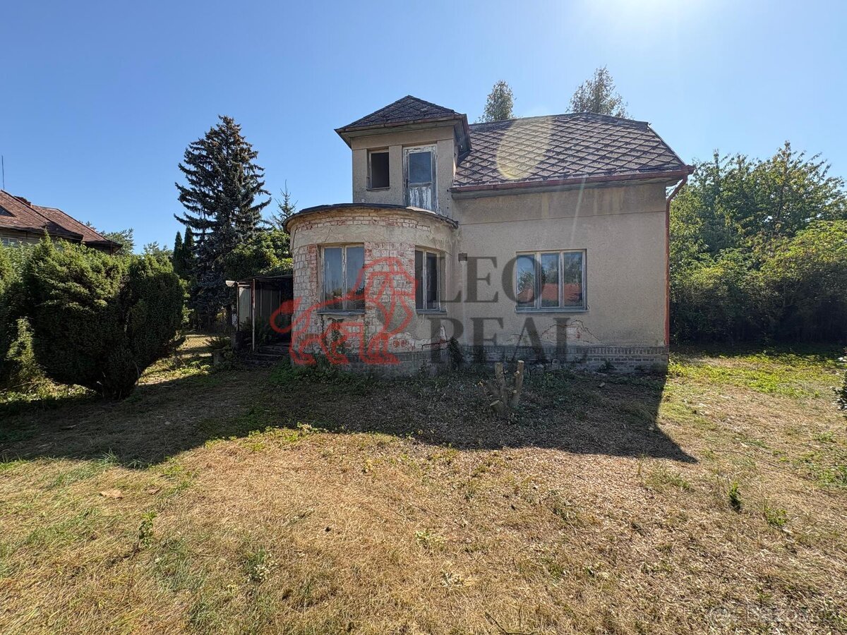 Prodej stavebního pozemku 932 m2