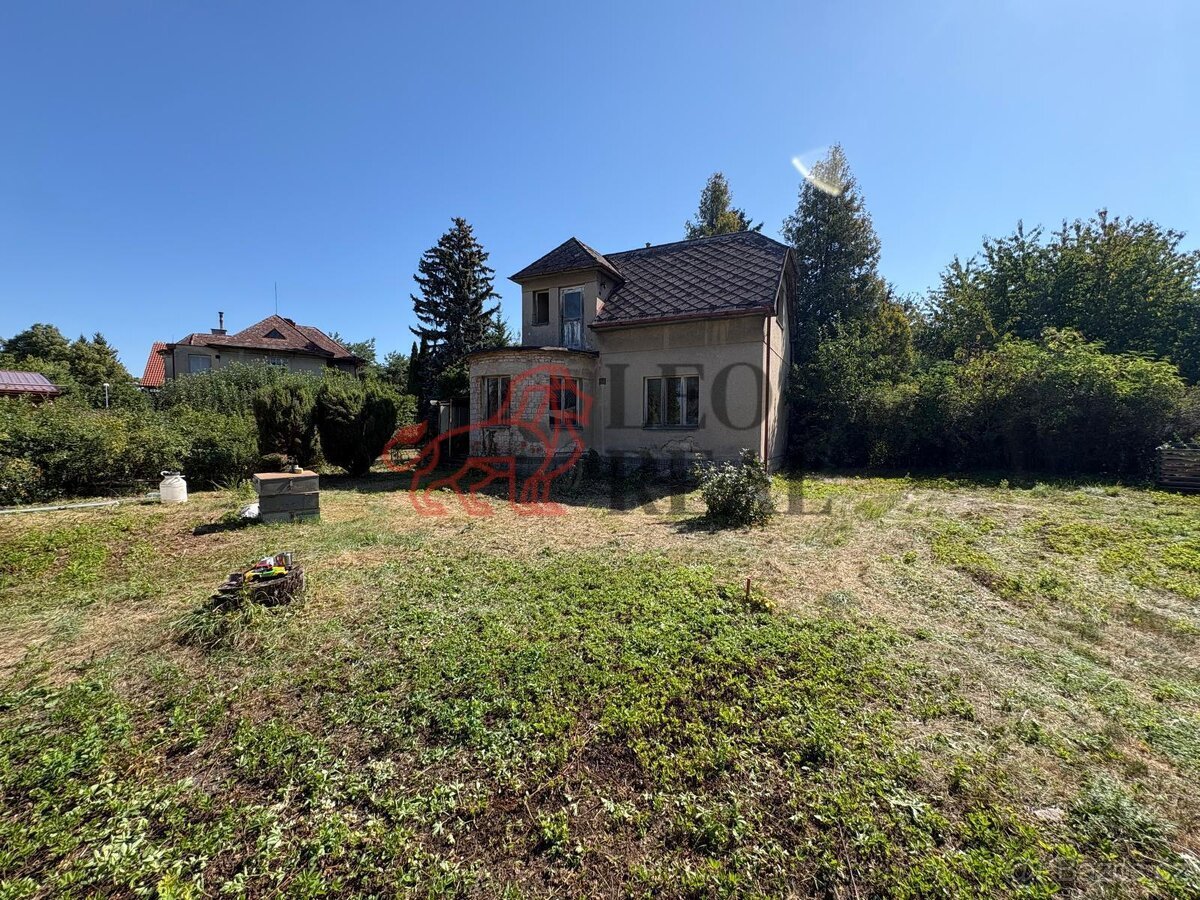 Prodej stavebního pozemku 932 m2