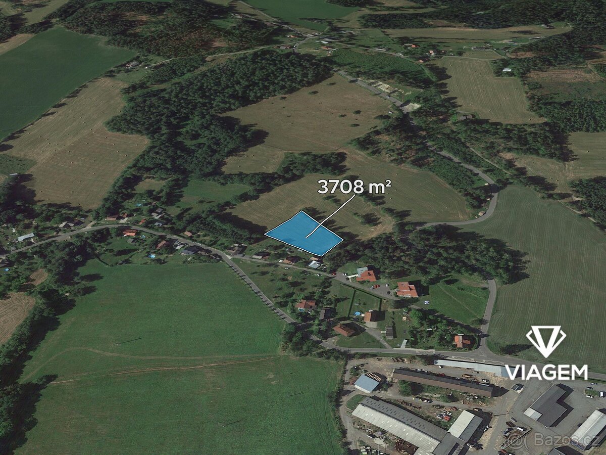 Pole 3 708 m², Podíl 14 % o výměře 530 m²