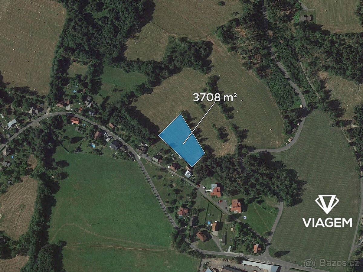 Pole 3 708 m², Podíl 14 % o výměře 530 m²