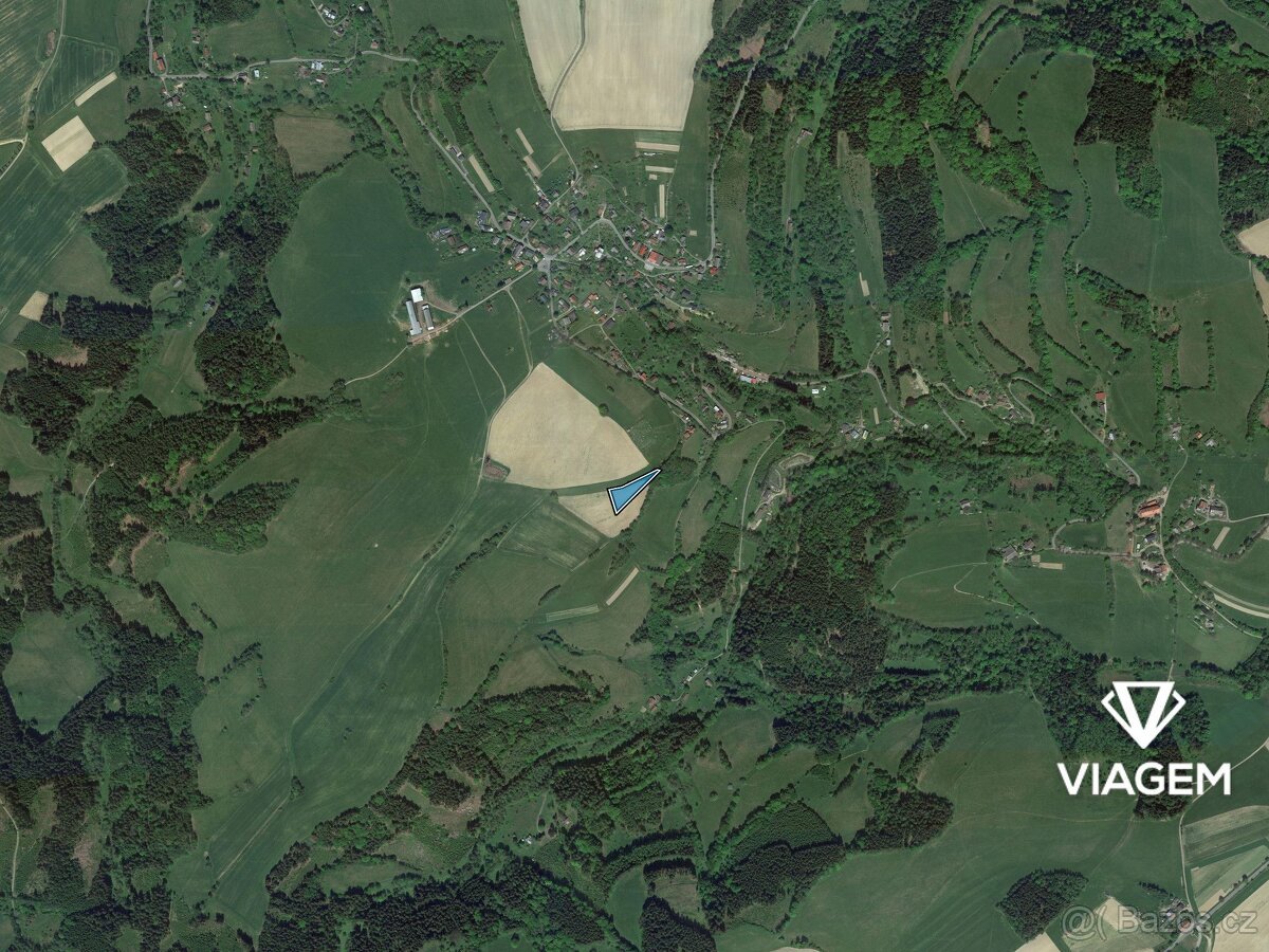 Pole 2 680 m²