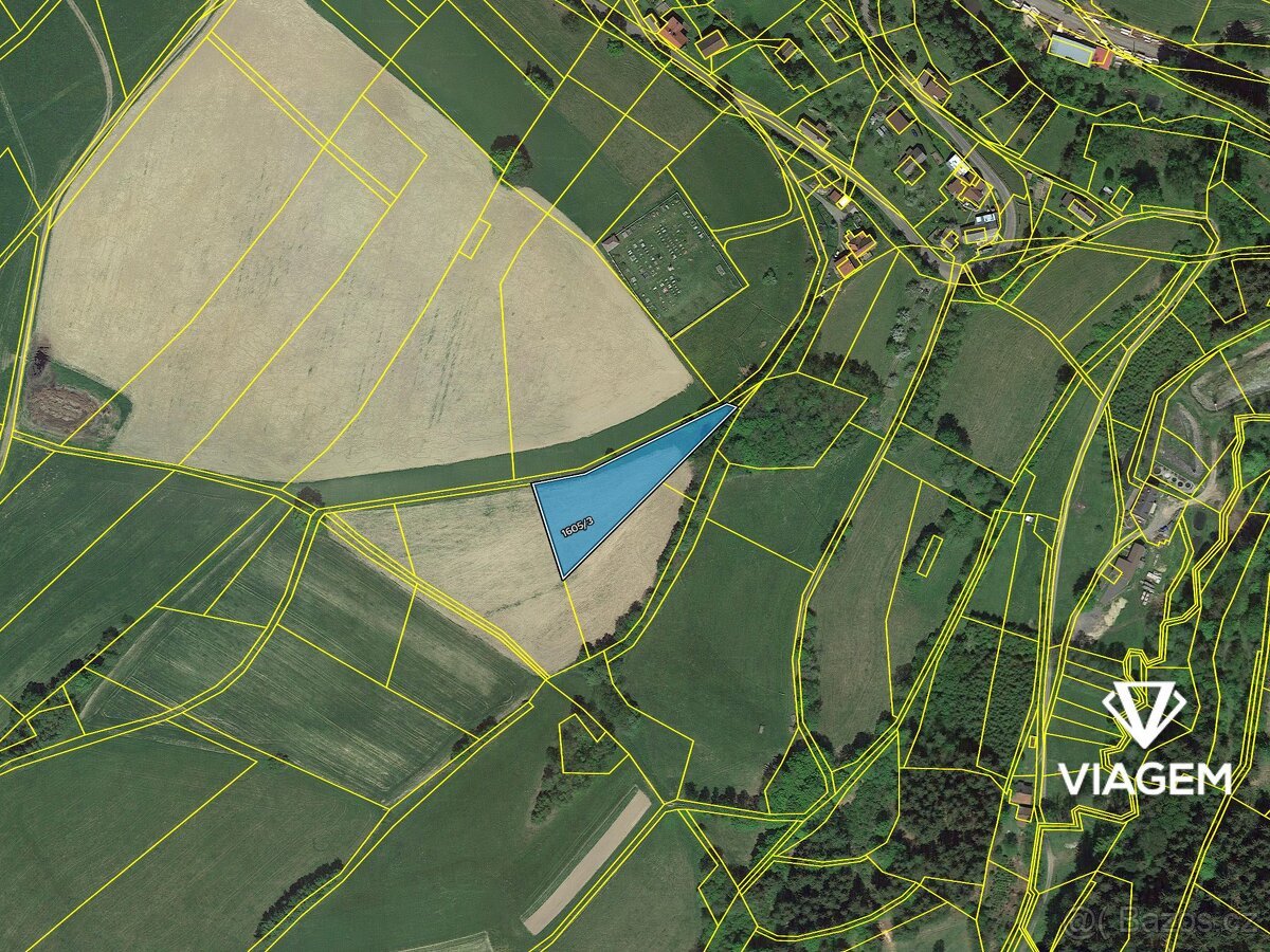 Pole 2 680 m²