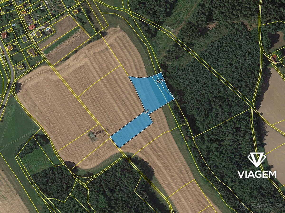Pole 8 633 m², Podíl 8 % o výměře 719 m²