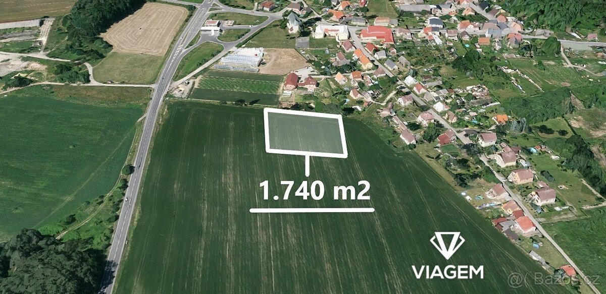 Pole 1 740 m², Podíl 38 % o výměře 653 m²
