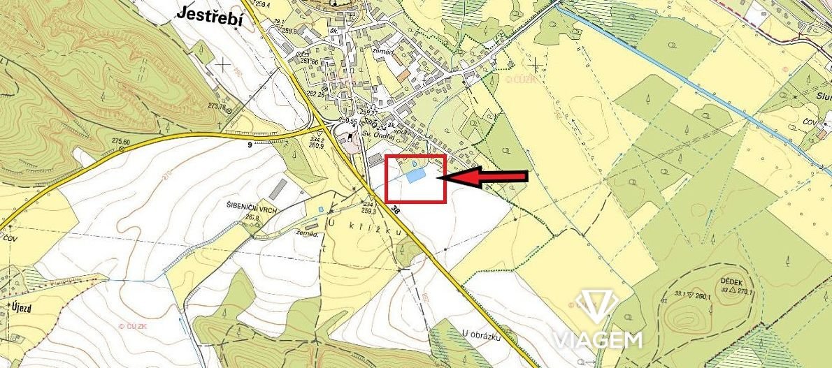 Pole 1 740 m², Podíl 38 % o výměře 653 m²