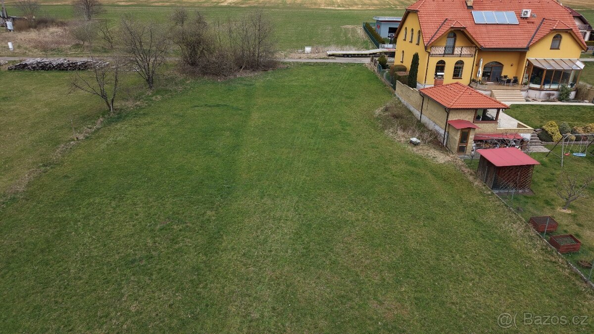 Stavební pozemek v Malšicích