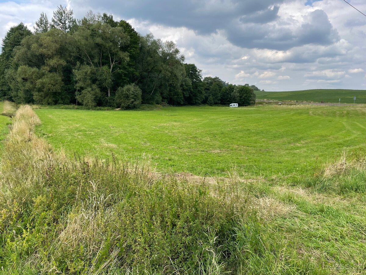 Pozemek 3898m2