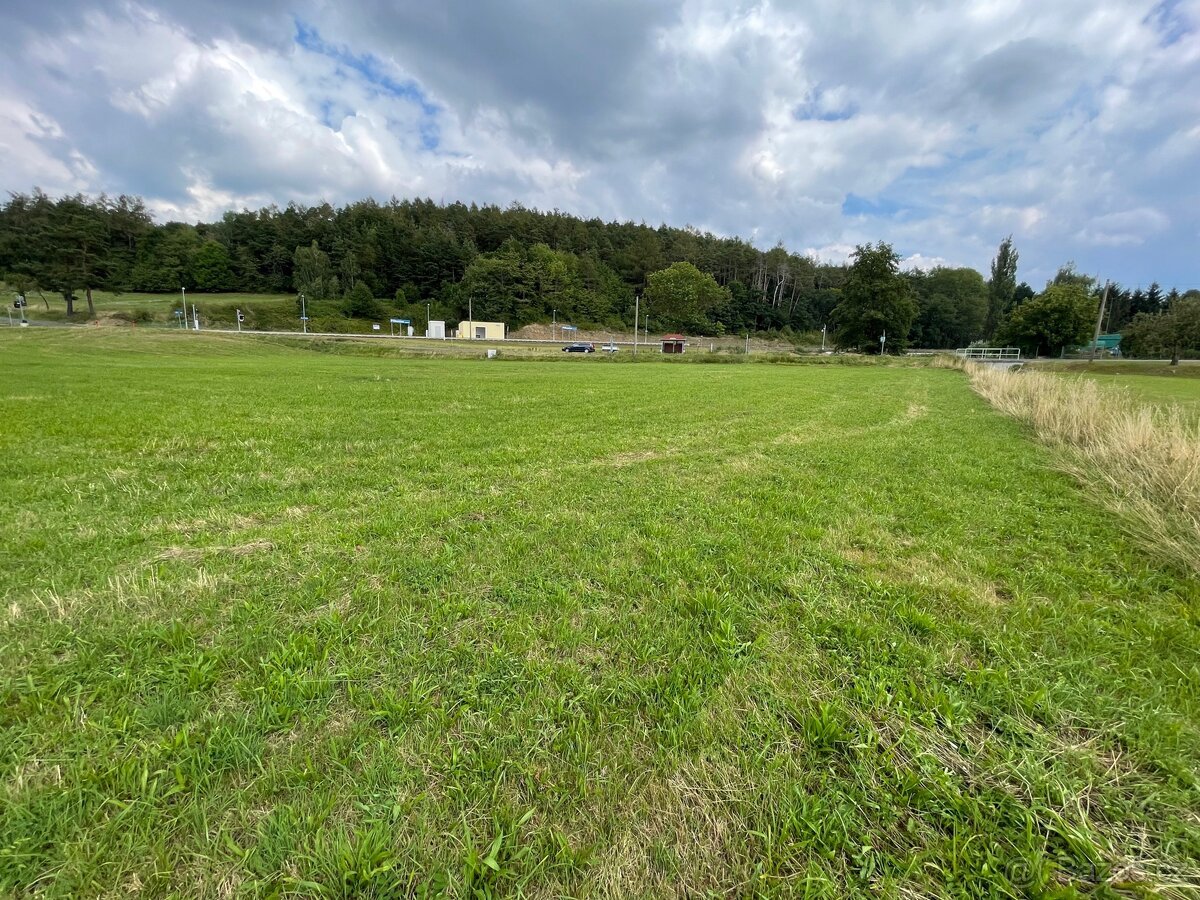 Pozemek 3898m2