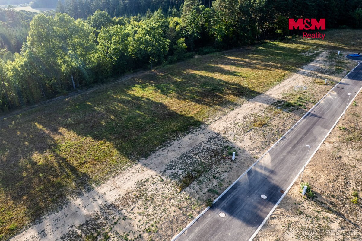 Prodej pozemku k bydlení, 1138 m², Újezd