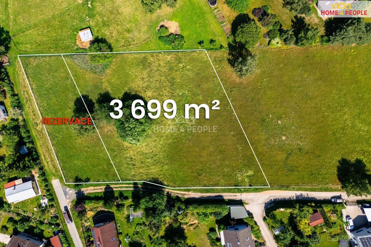 Prodej tří stavebních pozemků. Kamenice u Prahy