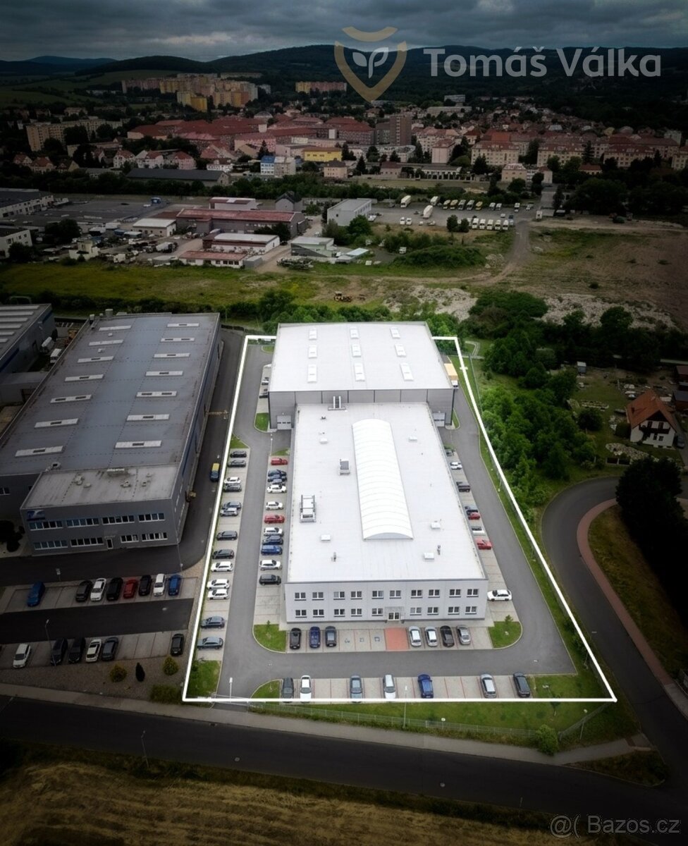 Komerční pozemek se stavebním povolením - Jirkov - 7 310 m2