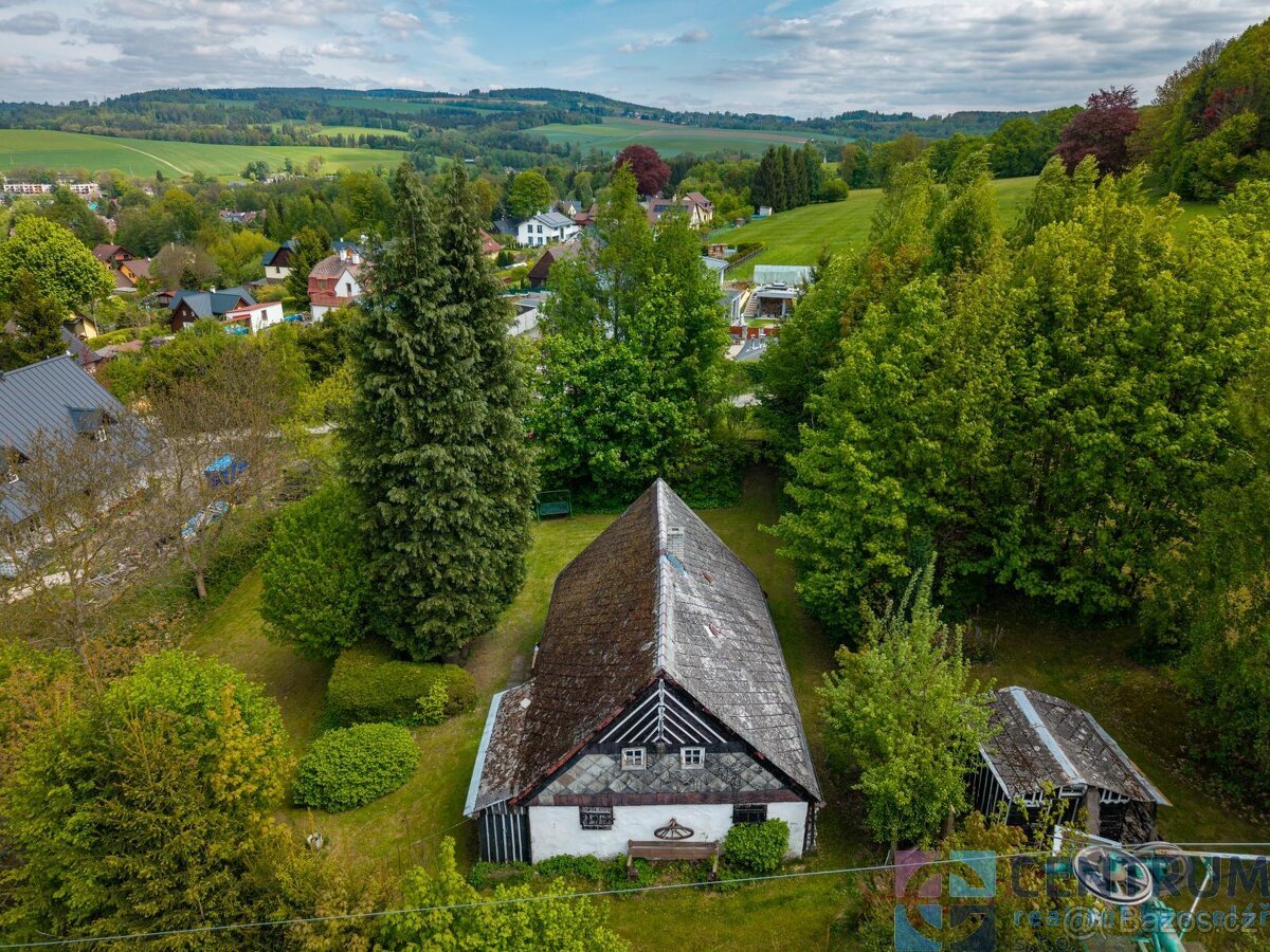 Pozemek s roubenkou na báječném místě v Rychnově u Jablonce 
