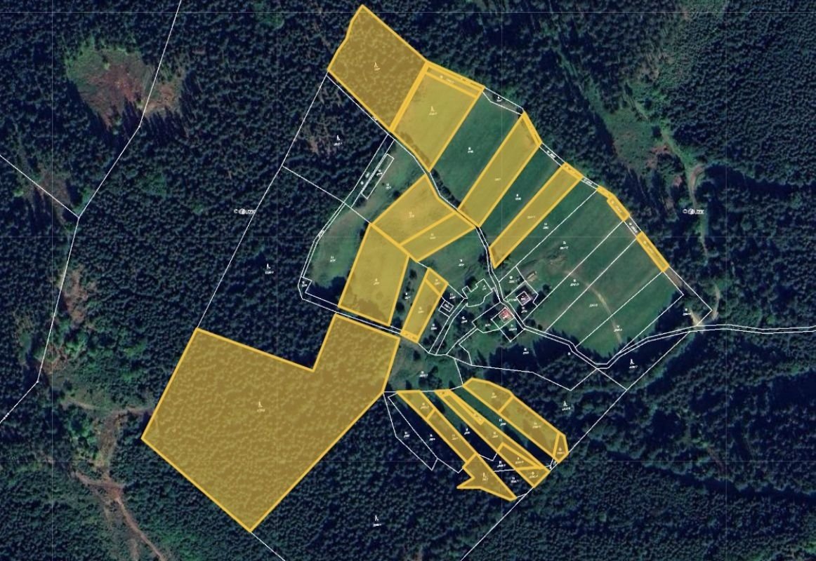 Prodej podílu 3/16 louky 9 672 m², Horní Lomná