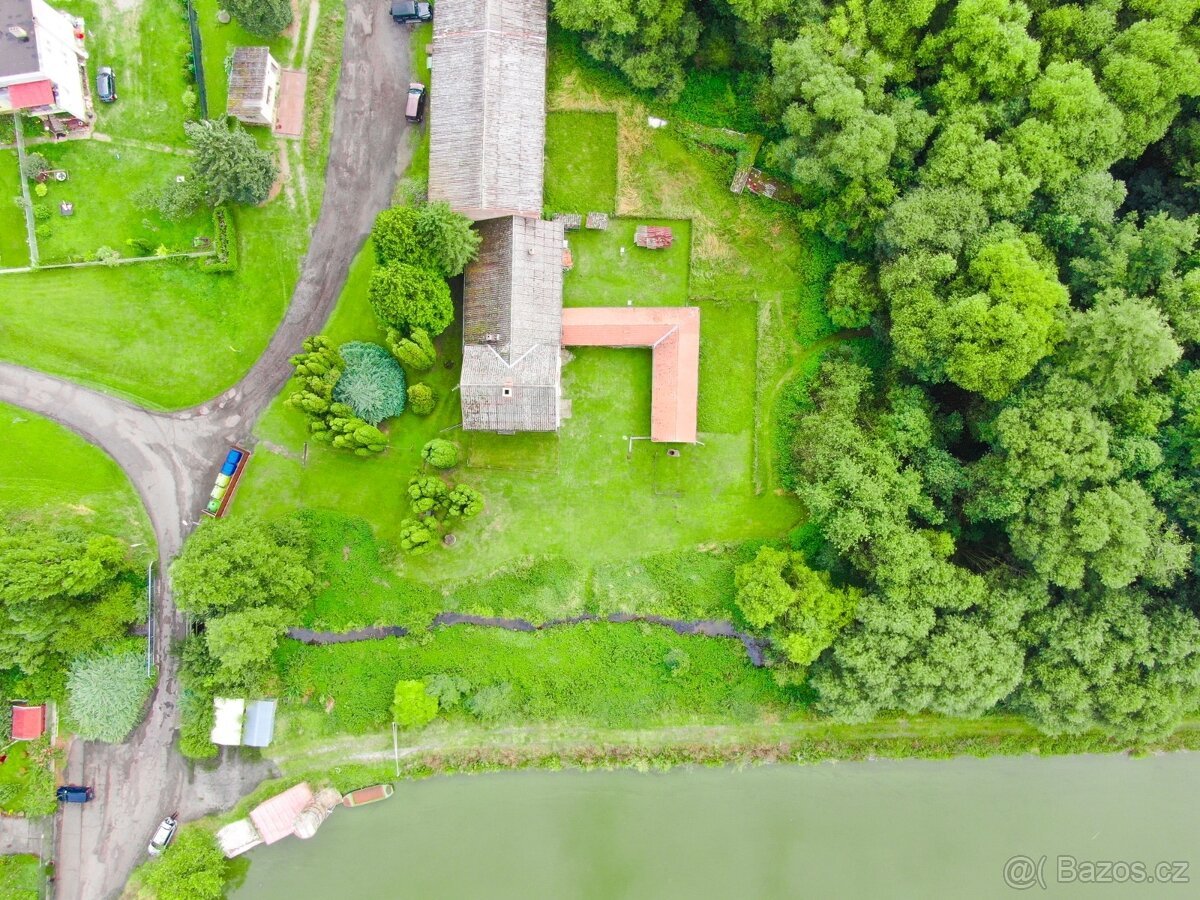 Prodej stavebního pozemku – Krusičany, Týnec nad Sázavou