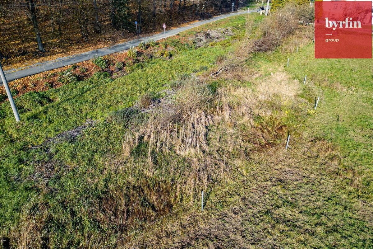 Prodej stavebního pozemku 885 m2 v Hradci nad Moravicí