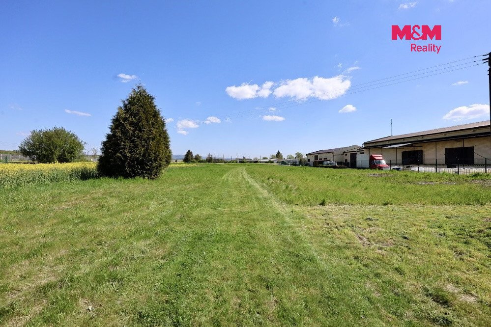 Prodej komerčního pozemku, 2273 m², Přerov